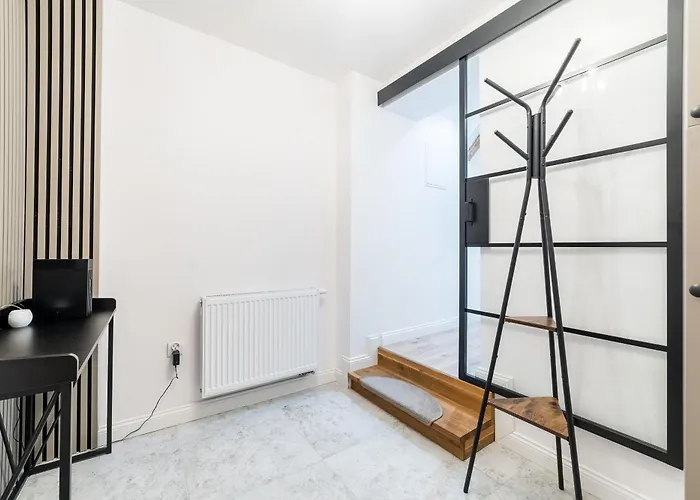 Old Town View By Bookinghost Lägenhet