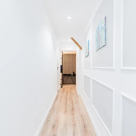 Old Town View By Bookinghost דירה