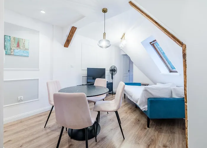 Апартаменты Old Town View By Bookinghost Познань